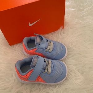 Nike Flex Toddler girls. Size 4c